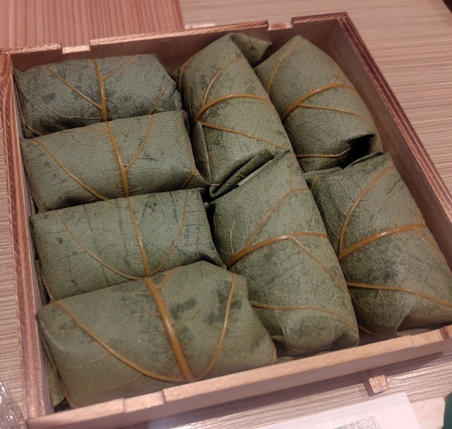 できあがり柿の葉寿司